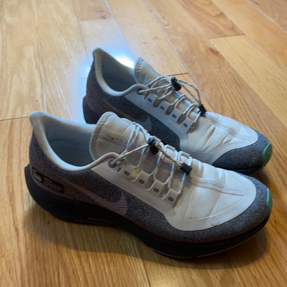 Nike W Air Zoom Pegasus 35 RN SHLD